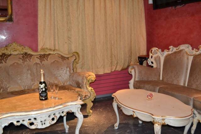 Tinere 18+, prezentabile